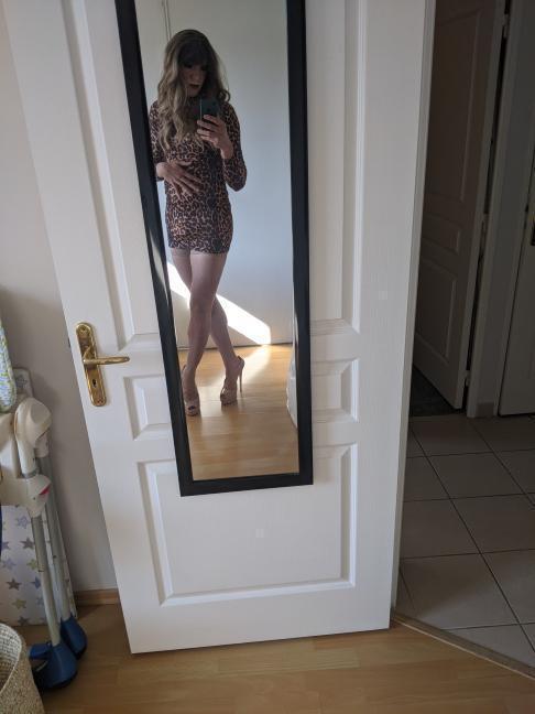 Katyfem live from France