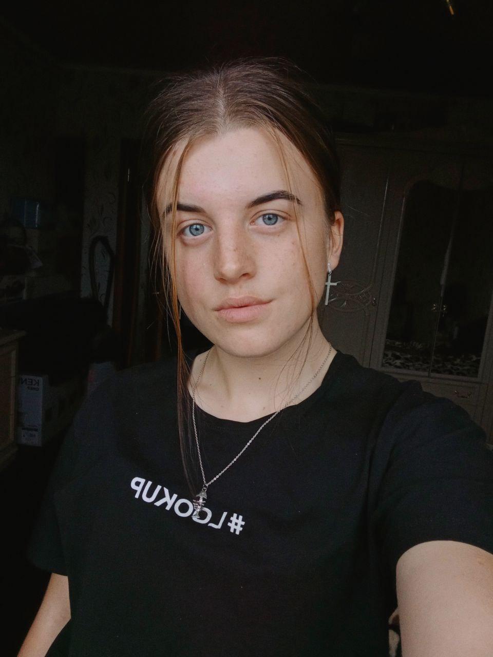 KristiMoons live from Ukraine