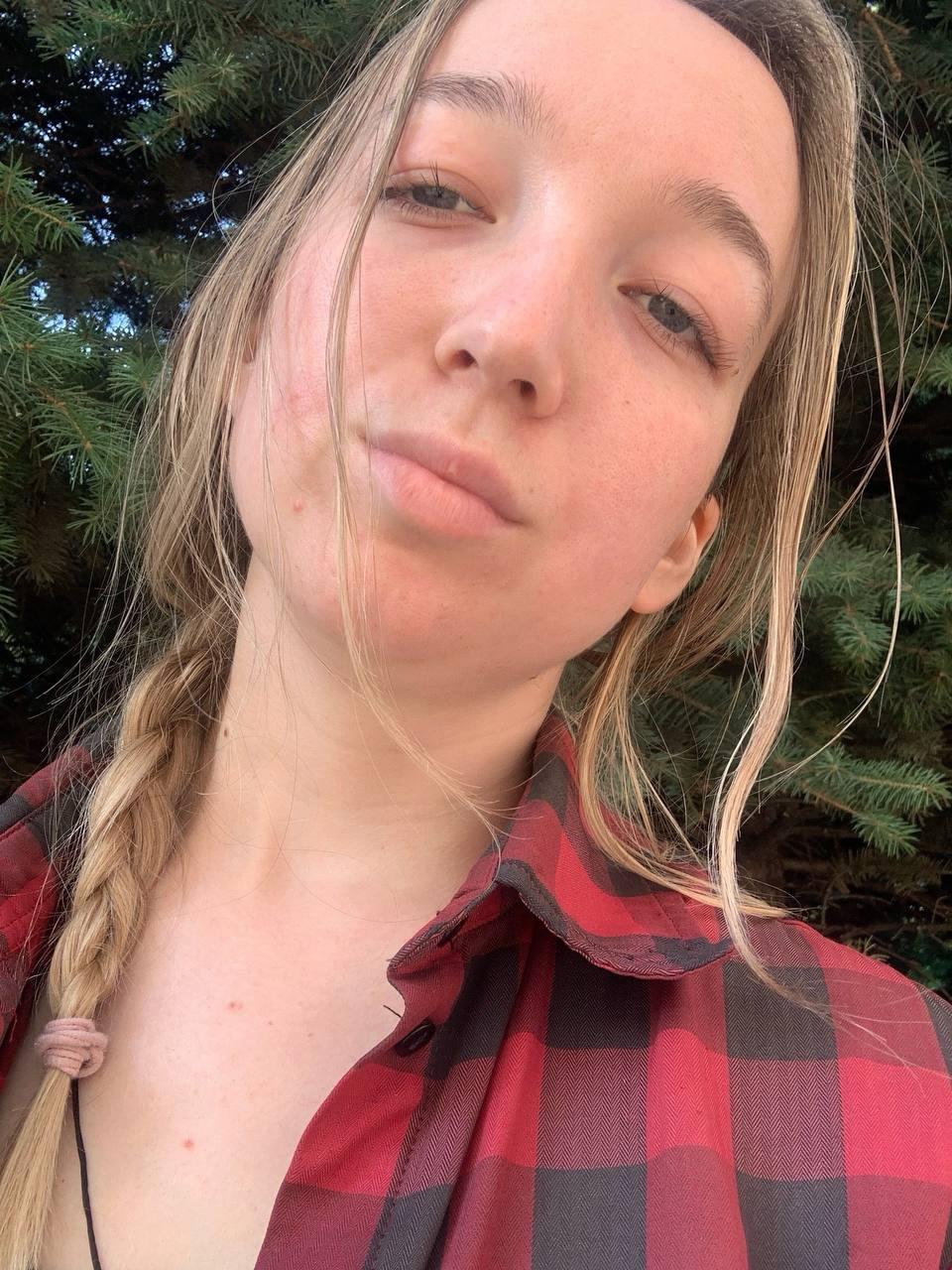 LILY_MALIBU live from United States