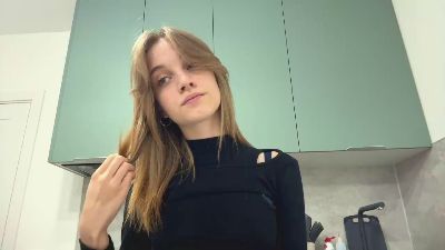 LaurynOrsak live from United States