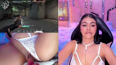 LeahVega live from Italy