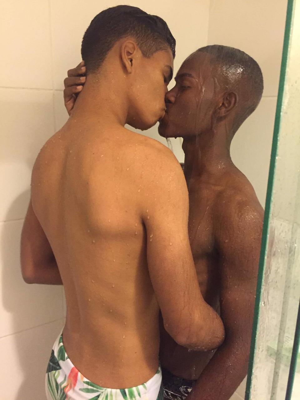 Leo_Martins19 live from Brazil
