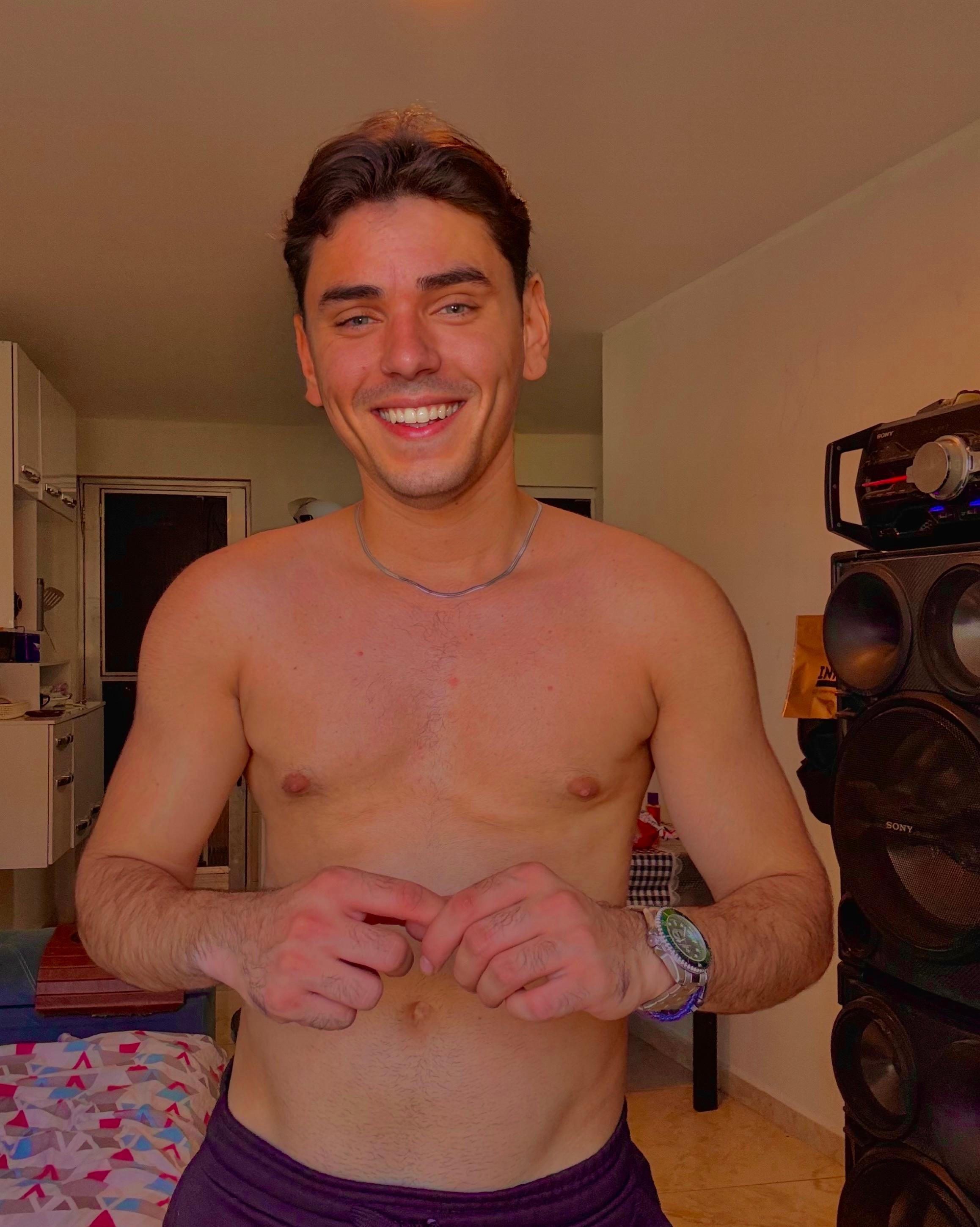 Leomanzarotty live from Brazil