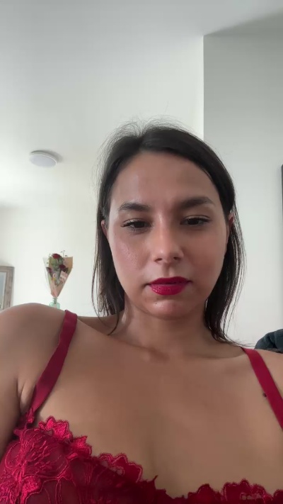 LiaKroft live from France