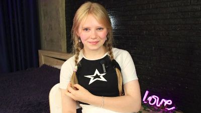 LissetteMallas live from Netherlands