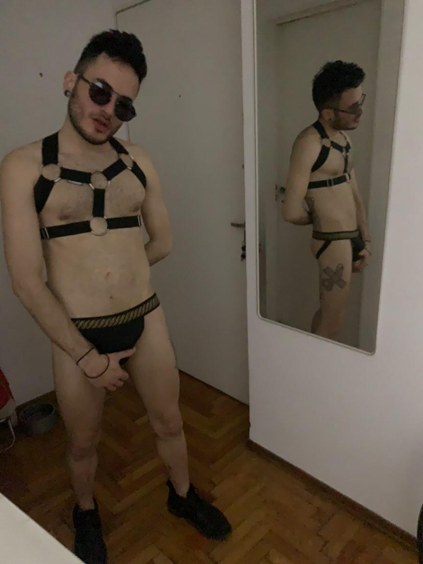 LordOminis live from Argentina
