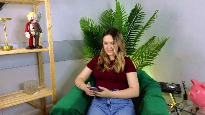 LoreGaroner live from France