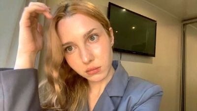 MaeganTietje live from France