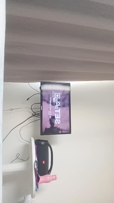 Magrinhoaju live from Brazil