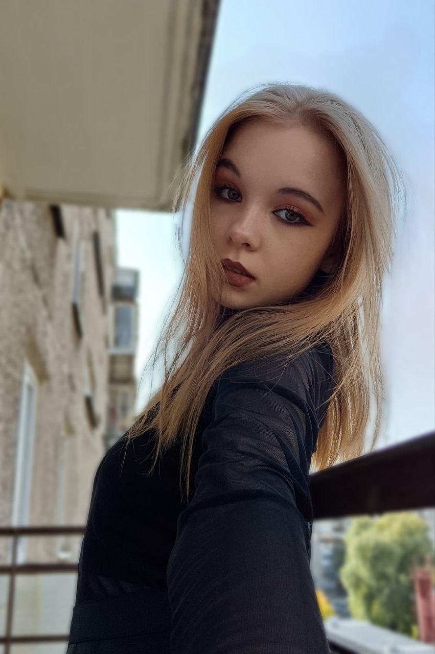 MariamEsse live from Latvia
