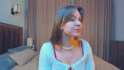 MayHails live from United States