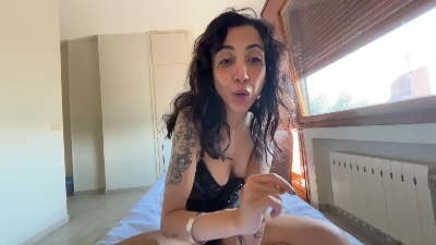 Mia_22_ live from Italy