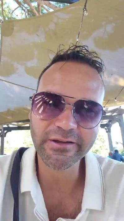 Milyjeje live from France