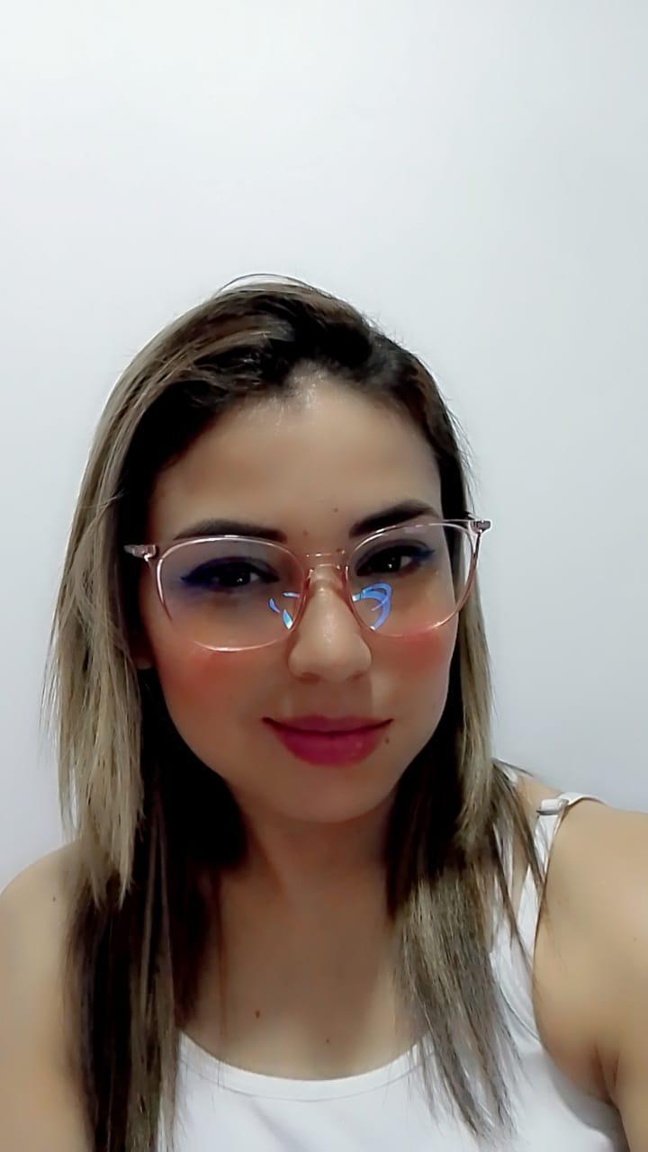 Nikky_lover live from United States