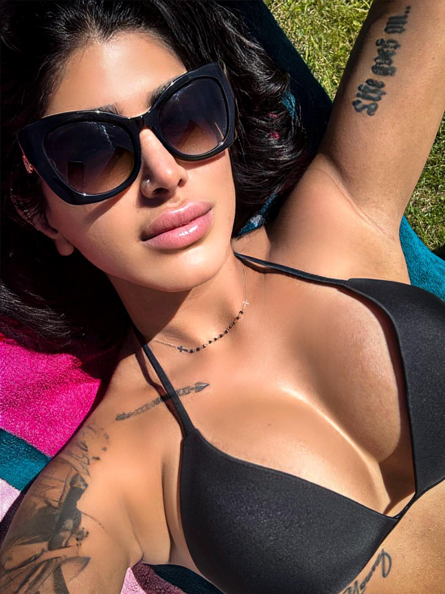 NinaRosee live from Germany