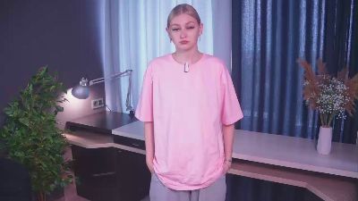 PamilaOldfather live from France