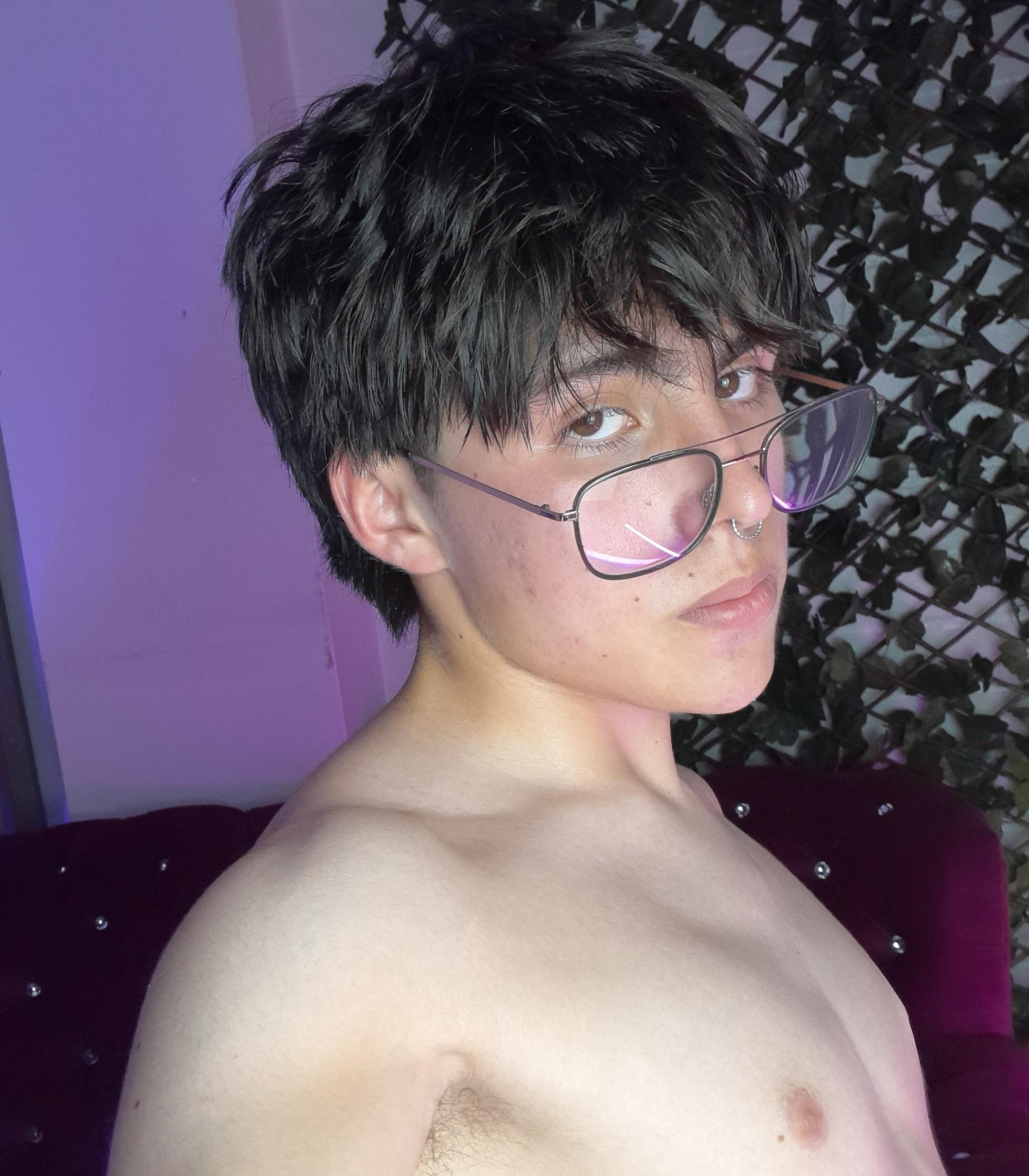 PepperTwink live from Colombia