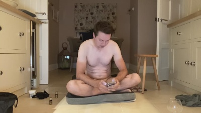 PopperBottomSub live from United Kingdom