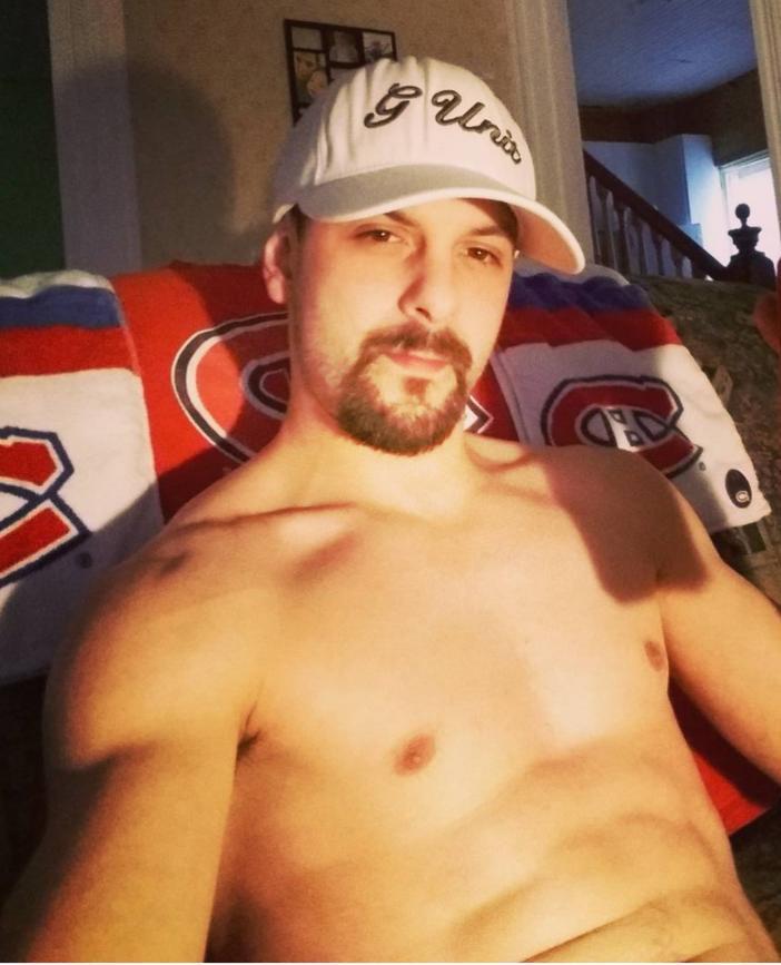 QcSexy69 live from Canada