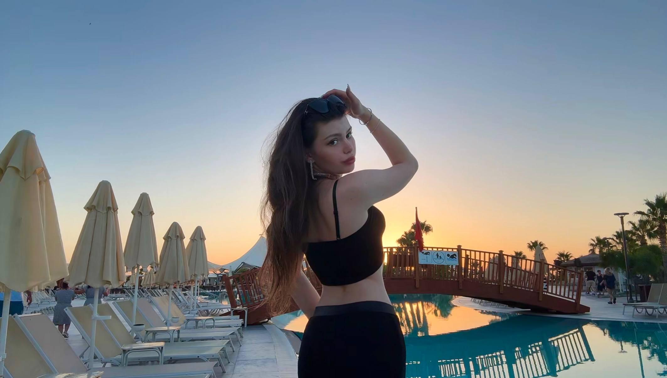 ReganJonker live from France