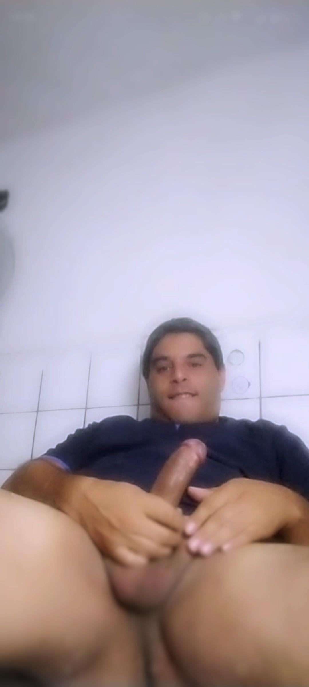 Ricky_bsas live from Argentina