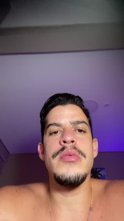 Rodrigomoraiix live from Brazil