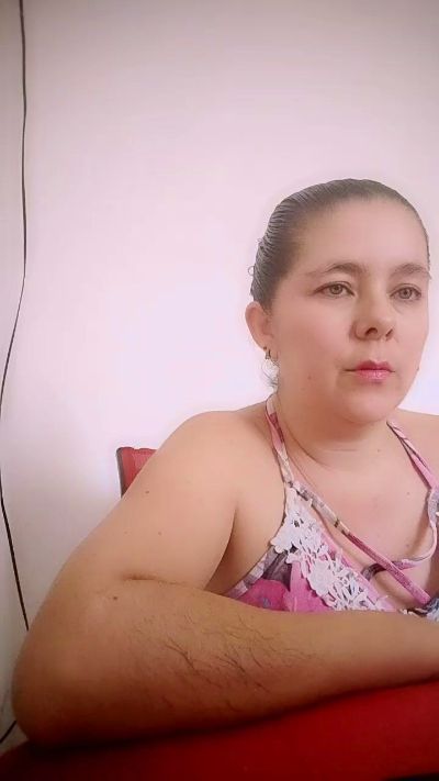 Rose_milff live from France