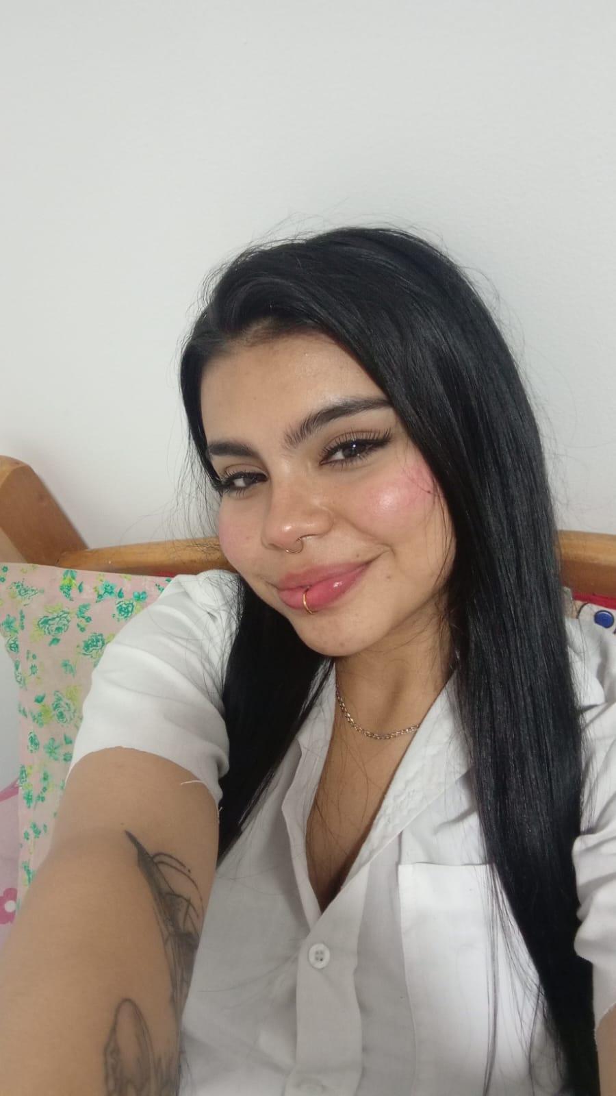 Saray__jones live from United States
