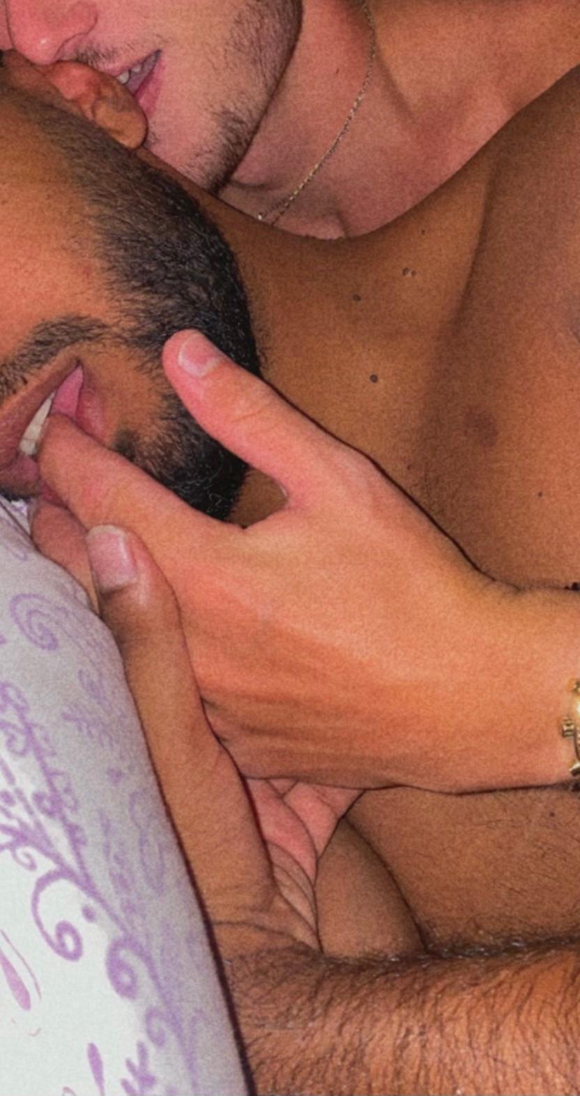 Sexyboyshow69 live from France