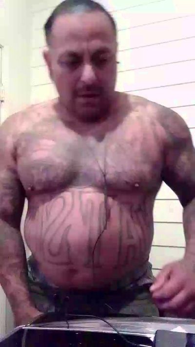 Smasher831 live from United States