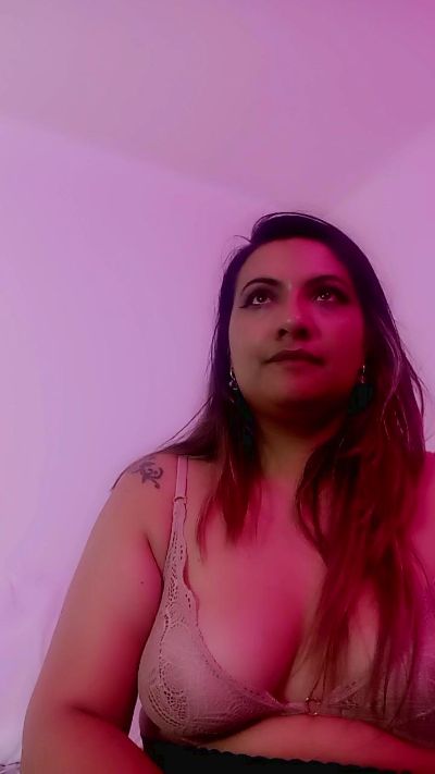 Star_rose18 live from Colombia