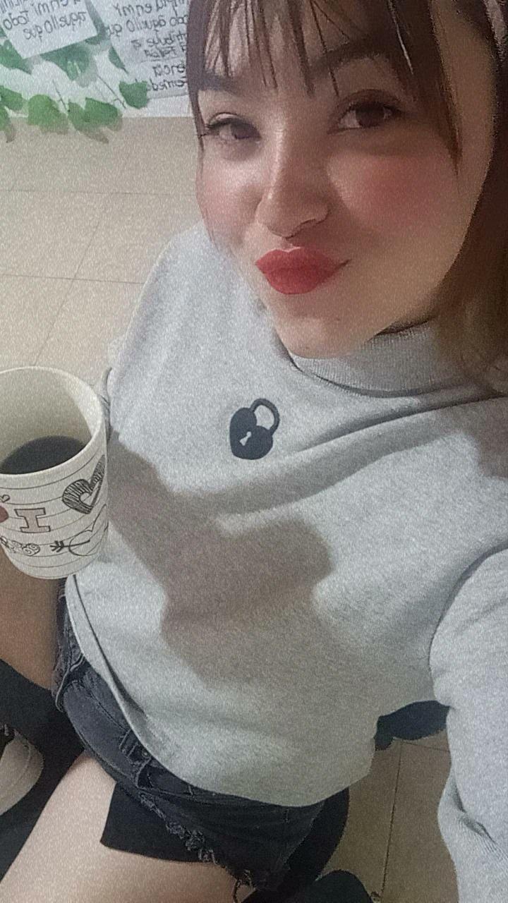 Tabatha_cahs live from France