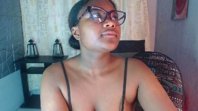 Tina_te3n live from Colombia