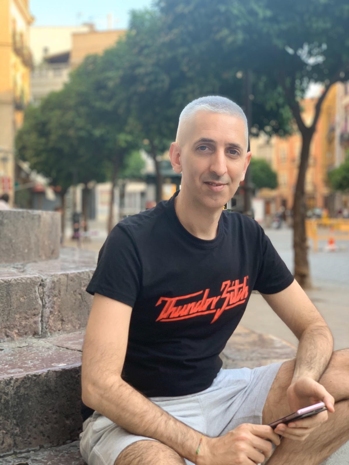 UriellSevilla live from Spain
