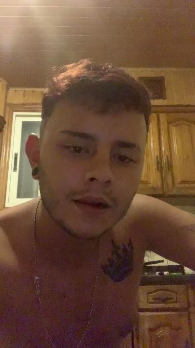 Vic69aaaa live from Spain
