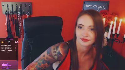 Warren__Jane live from United Kingdom