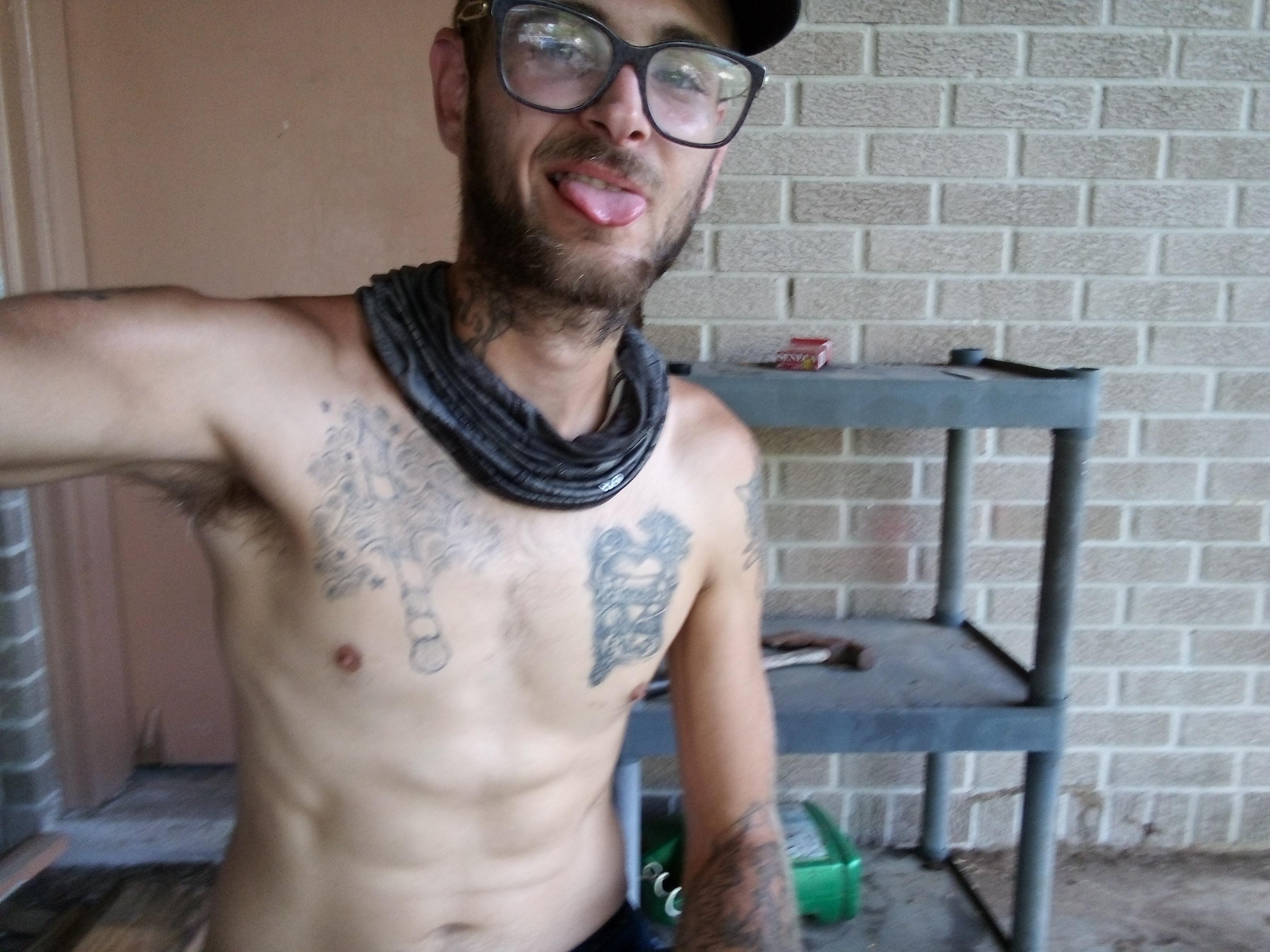 Wildboiijoee live from United States