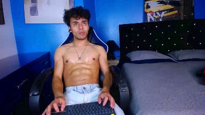 X_Hache_X live from United States