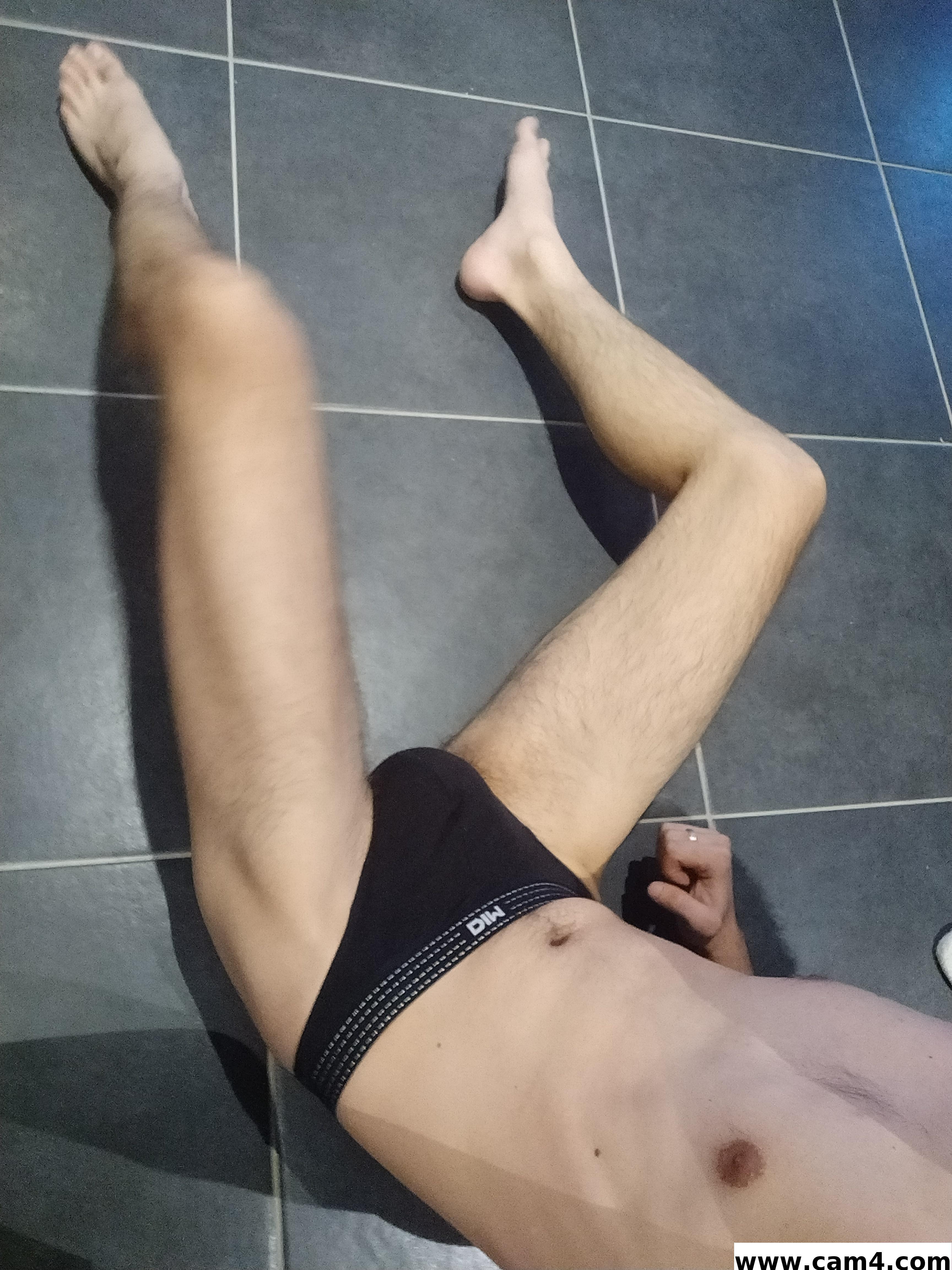Yannick68110 live from France