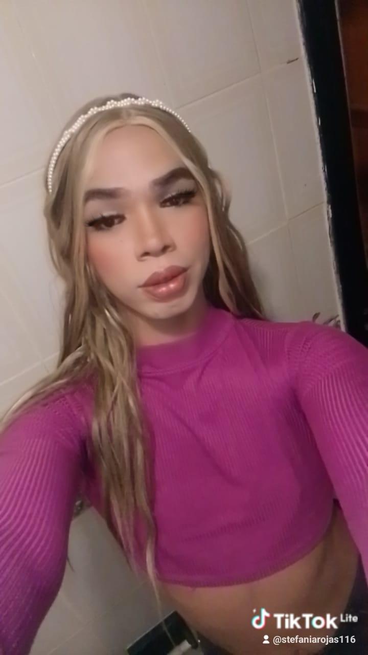_Abby_white_ live from Colombia