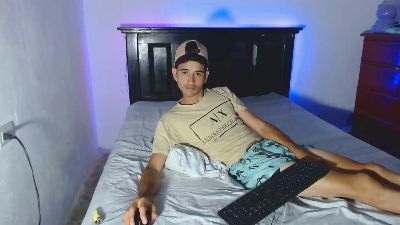 abrahamm25 live from Venezuela
