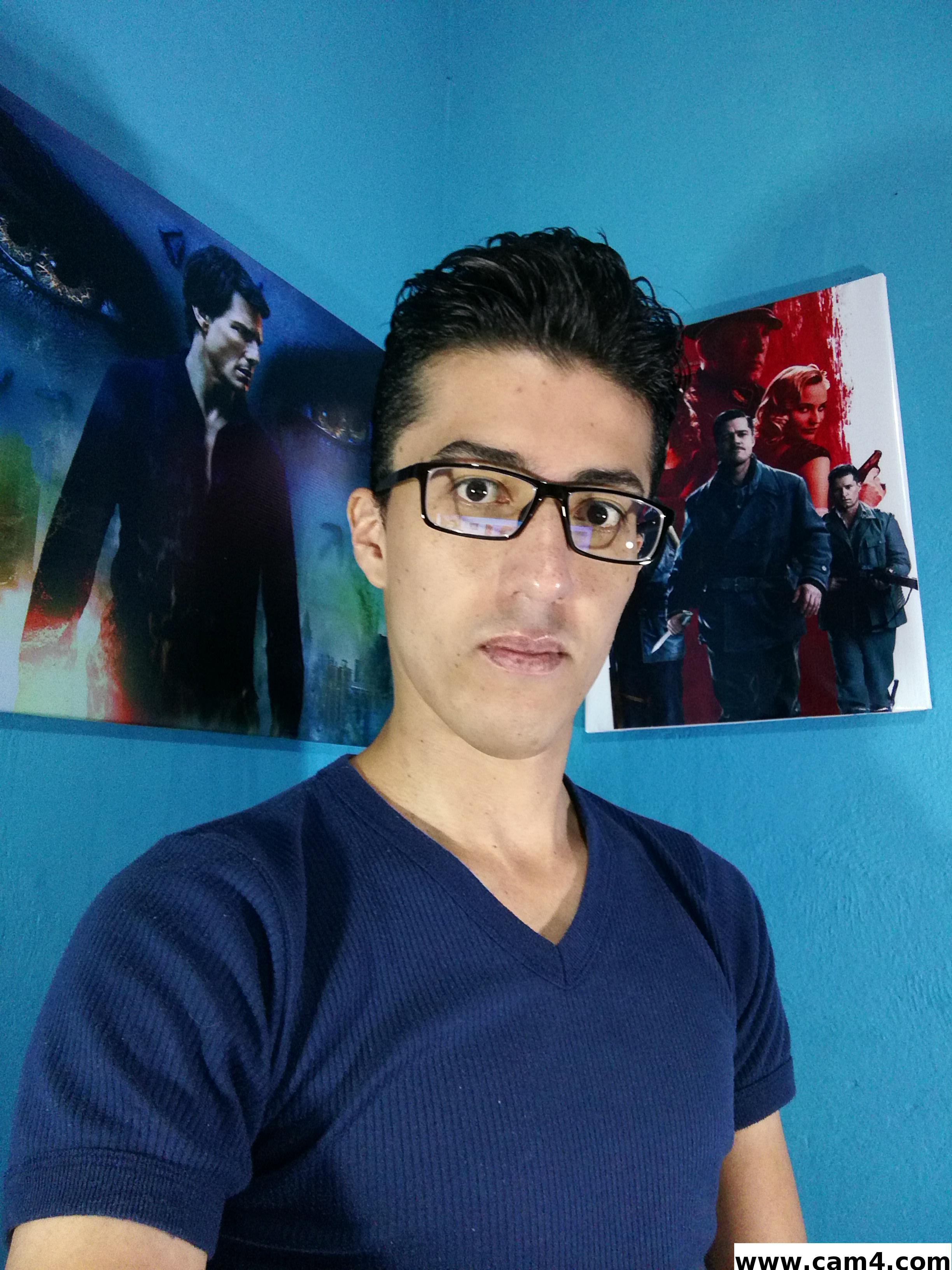 alex_dimitri live from Mexico