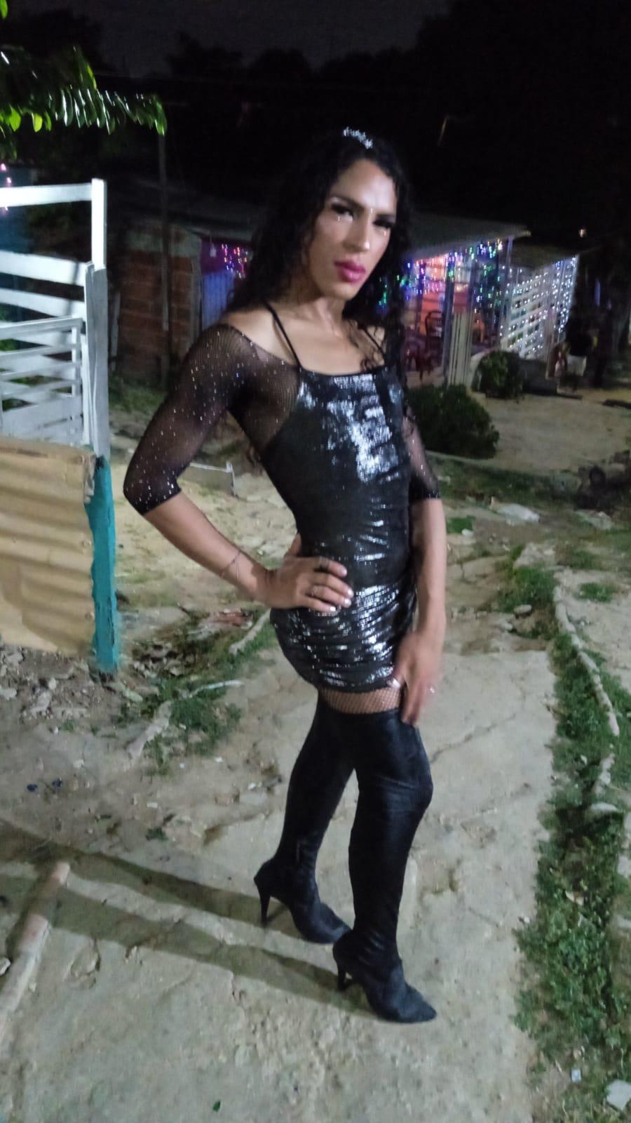 amapola_gill live from United States