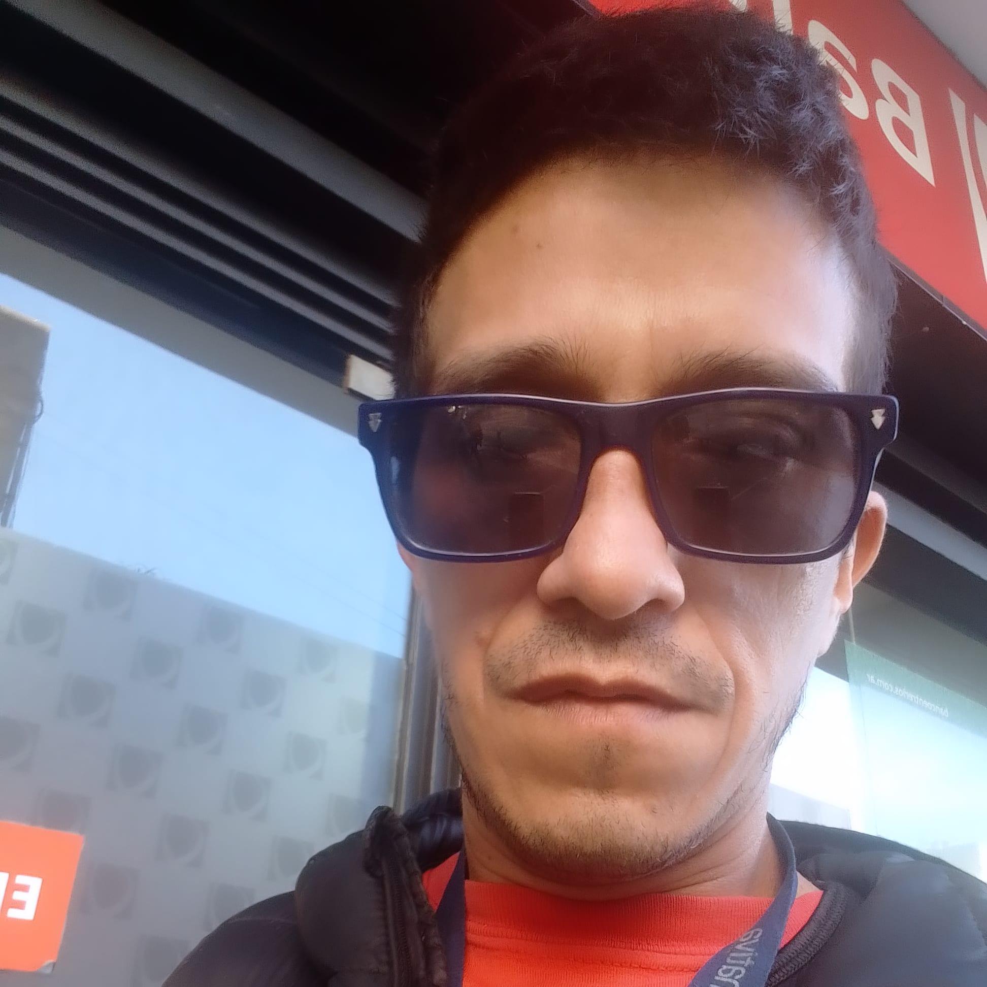 ari83_xxx live from Argentina