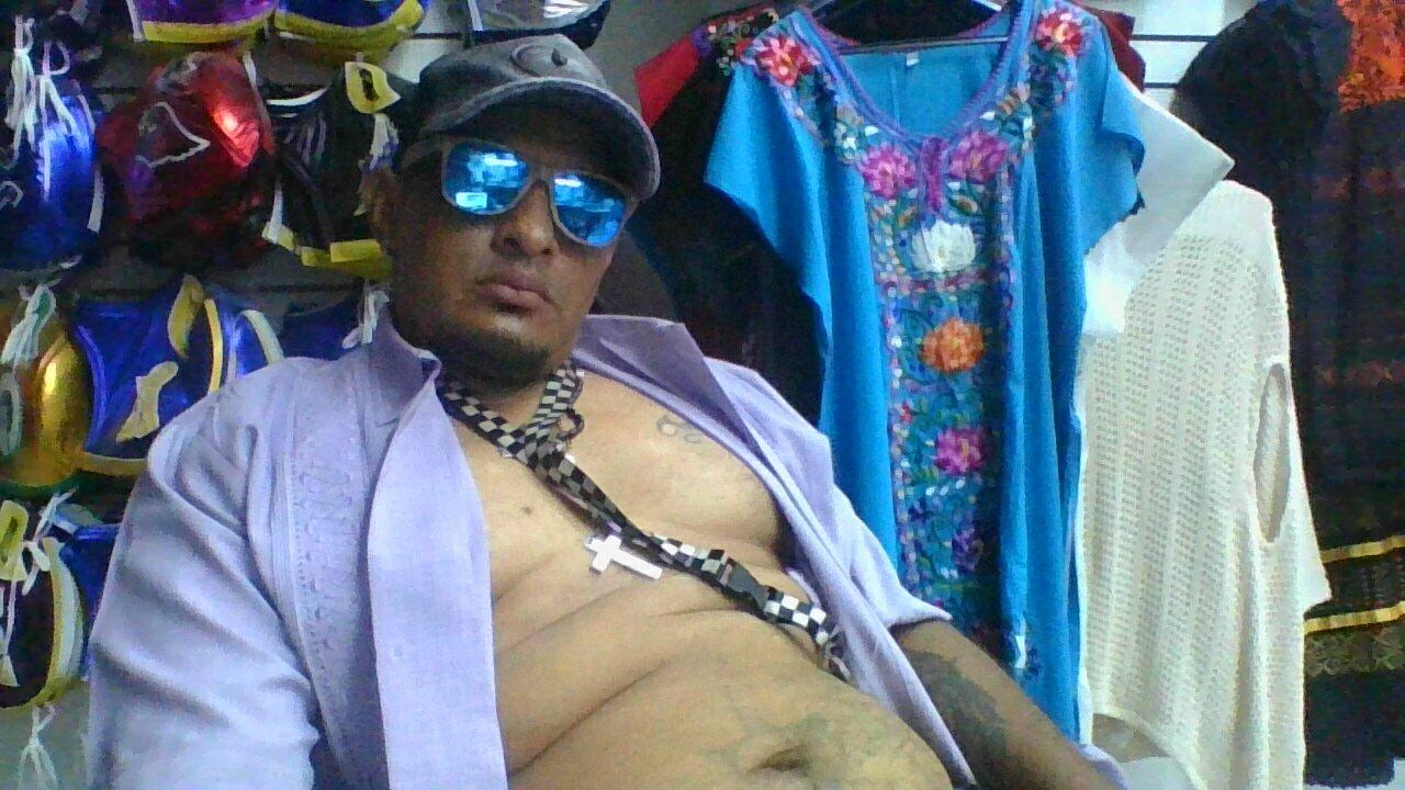 axeeeeii live from Mexico