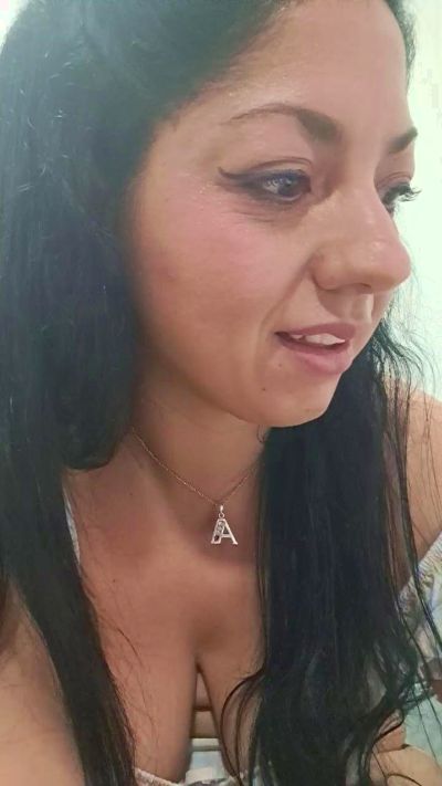 bella_milf1 live from Chile