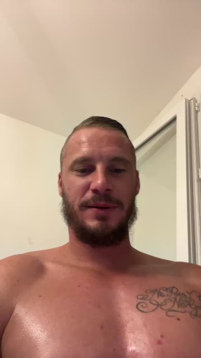 bryan_hot5 live from France