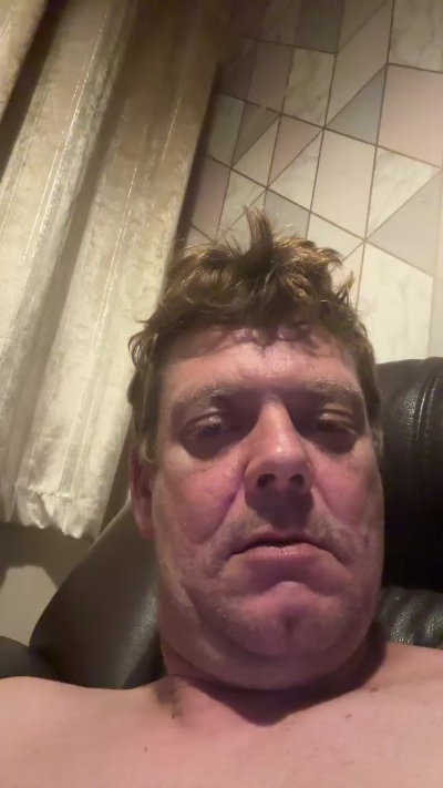 colinf_hot live from United Kingdom