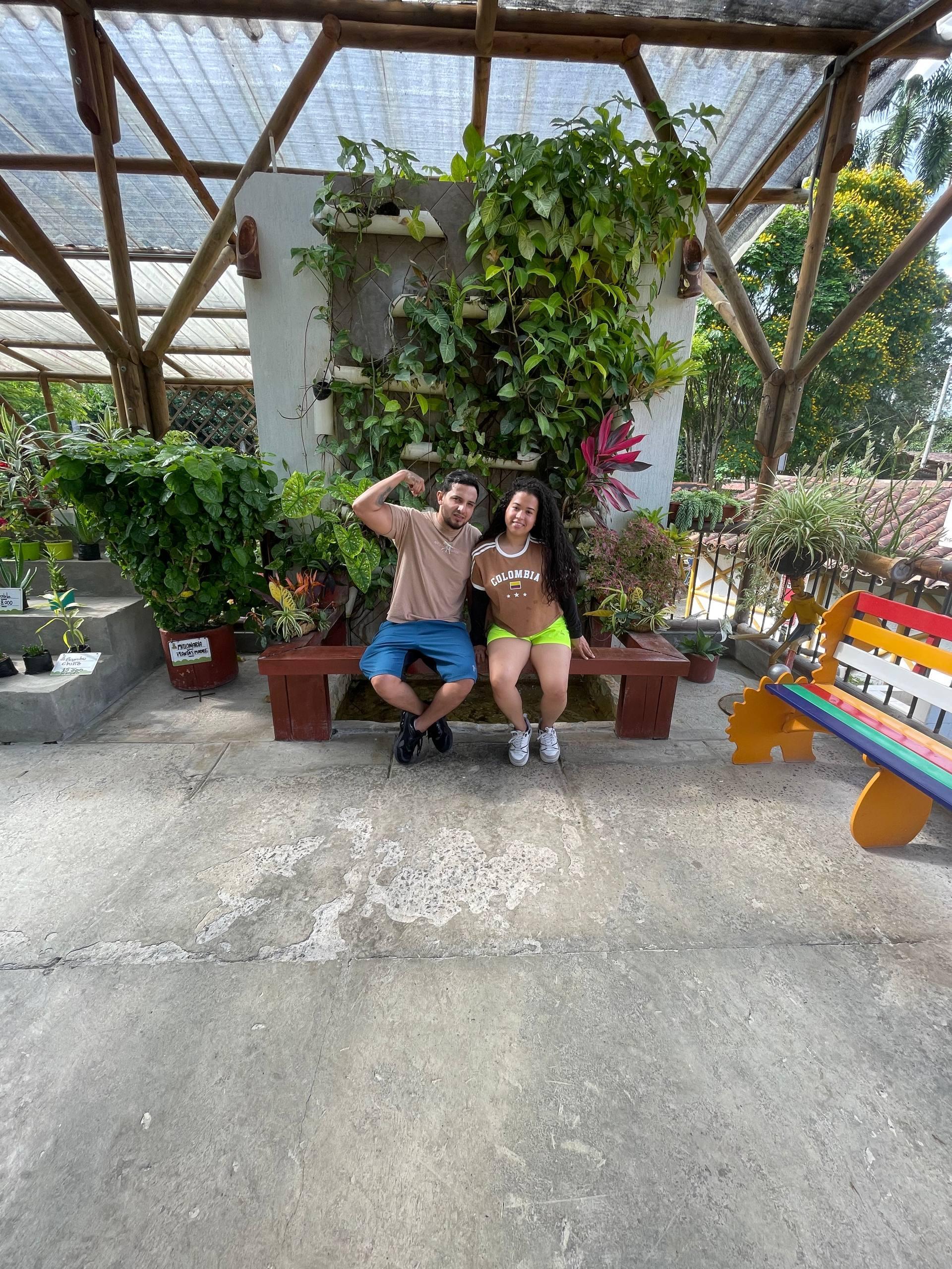 couplee_horny live from Colombia