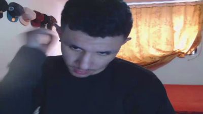 damiansexyboy69 live from Colombia